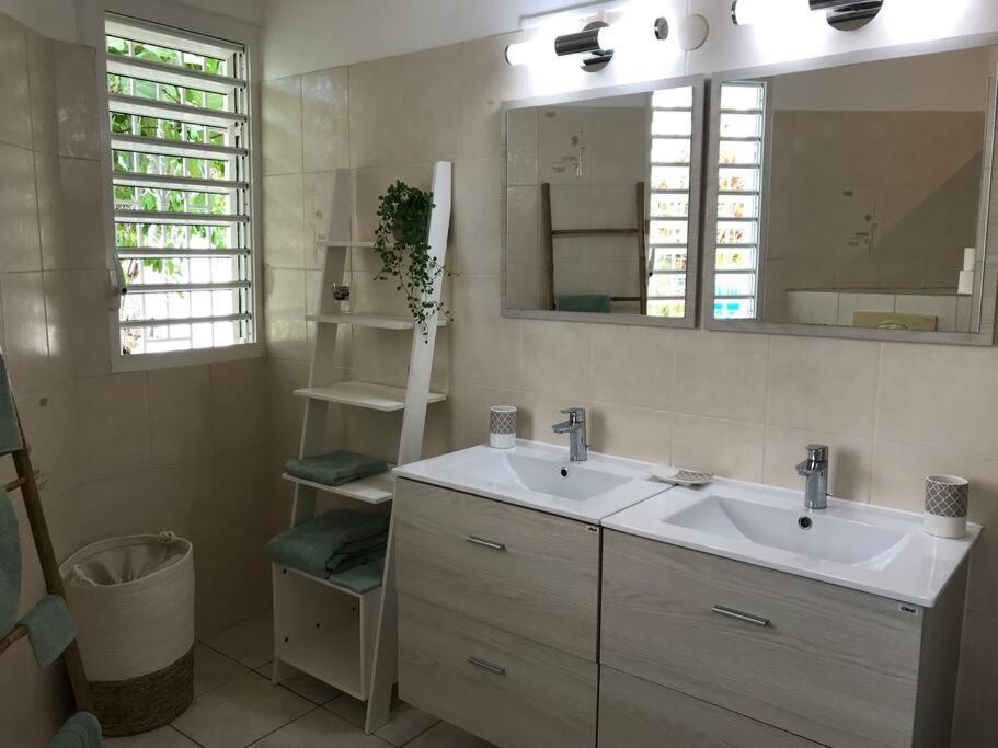 Villa Avec Piscine Privee แซงต์-ฟรองซัวส์ ภายนอก รูปภาพ
