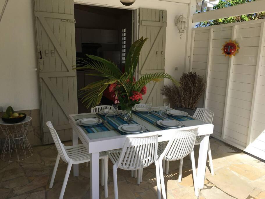 Villa Avec Piscine Privee แซงต์-ฟรองซัวส์ ภายนอก รูปภาพ