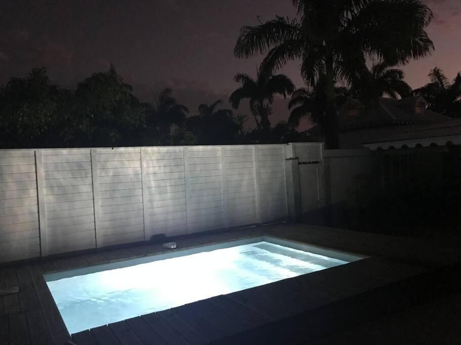Villa Avec Piscine Privee แซงต์-ฟรองซัวส์ ภายนอก รูปภาพ